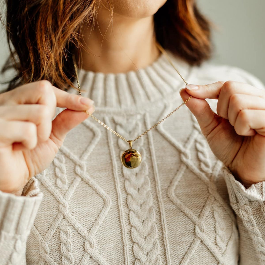 Mejuri deals locket necklace